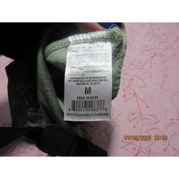 Nature-Lover Dog Shirt – Medium, Peaceful Explorer Vibes - Picture 3 of 3